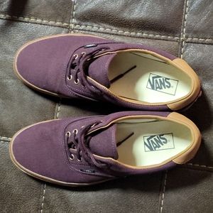 Burgandy Vans shoes size 12 never worn!